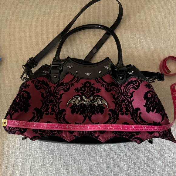 Rock Rebel Damask Bat Handbag - Picture 7 of 8